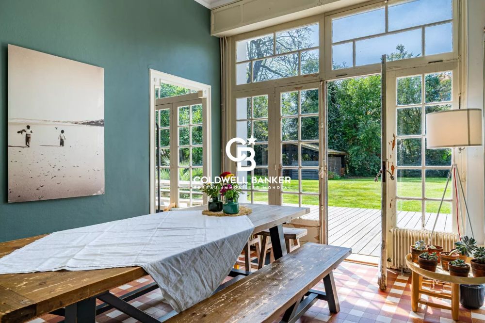 Maison à vendre Taussat - propriété de charme 6 chambres avec piscine grand terrain proche bassin