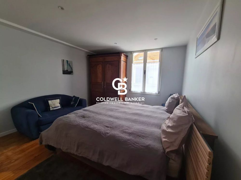 Appartement à vendre Arcachon Centre : T5 rénové avec terrasse et parking