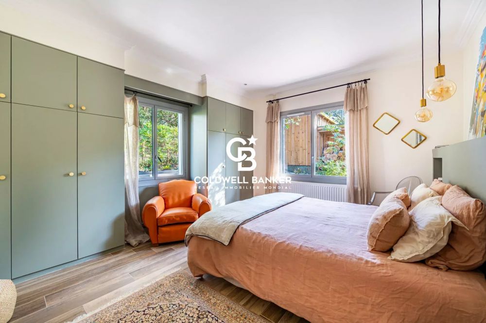 Maison Gaume à vendre à Arcachon Abatilles - rénovée, plain-pied, piscine et jardin paysager