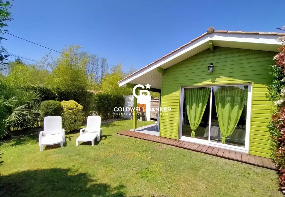 Ensemble immobilier disposant d'une maison principale et de 2 gîtes - Proche Lacanau-océan