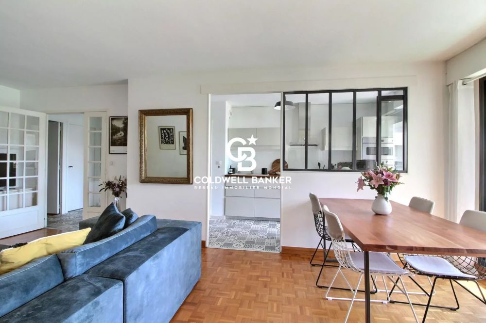 Appartement T3 avec terrasse et parking à vendre Quarrtierr Saint Seurin / Fondaudège Bordeaux