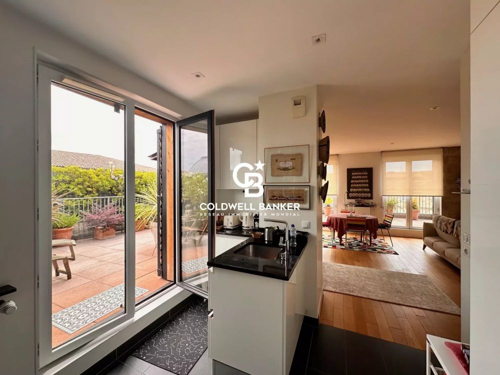 Appartement T3 avec terrasse et parking Bordeaux Centre