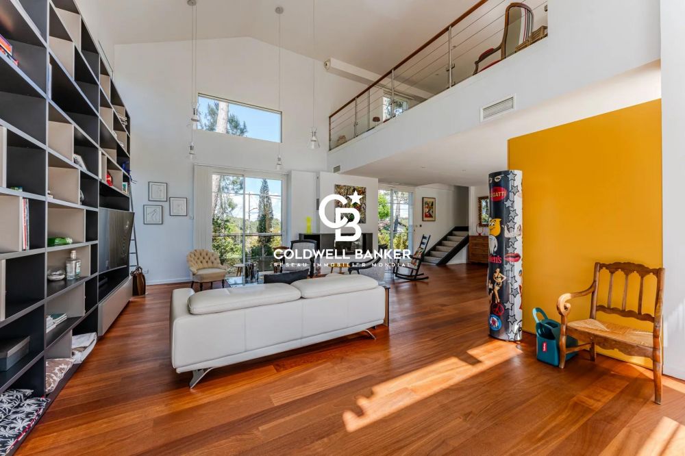 Maison d'architecte à vendre à Arcachon Abatilles - rénovée avec piscine