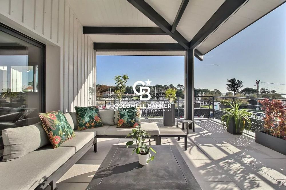 Maison à vendre à Lanton – villa neuve vue bassin avec terrasses, piscine et ascenseur