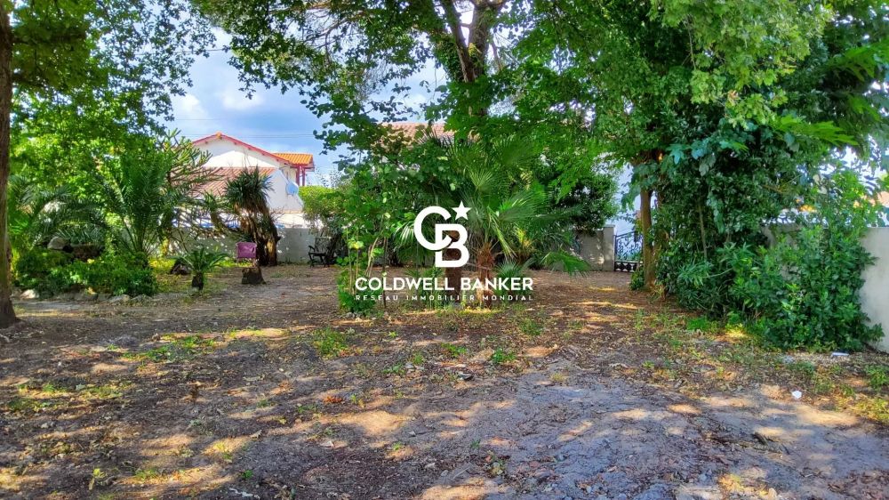 Terrain constructible au coeur de Parentis-en-Born