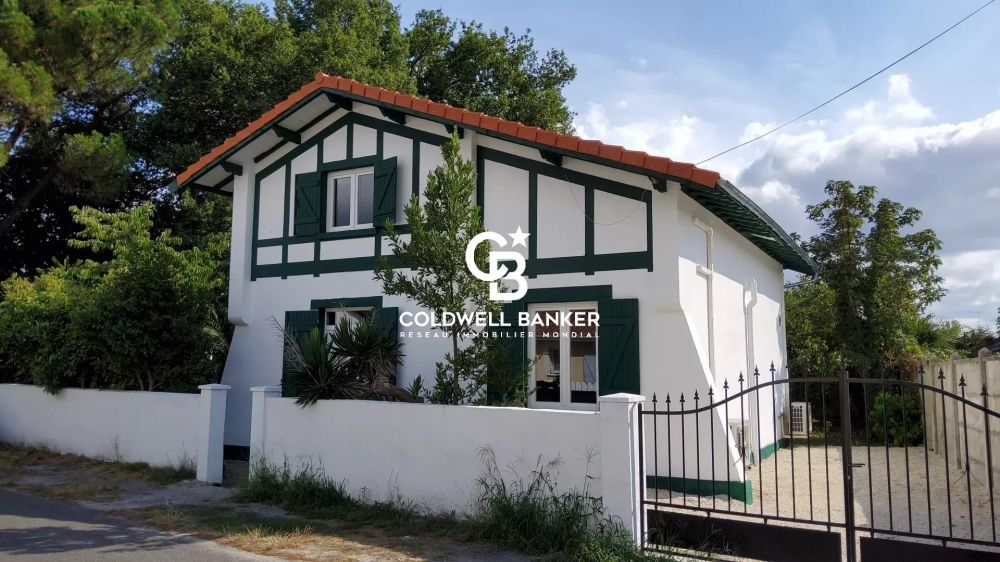 Charmante basco-landaise rénovée au cœur de Parentis-en-Born