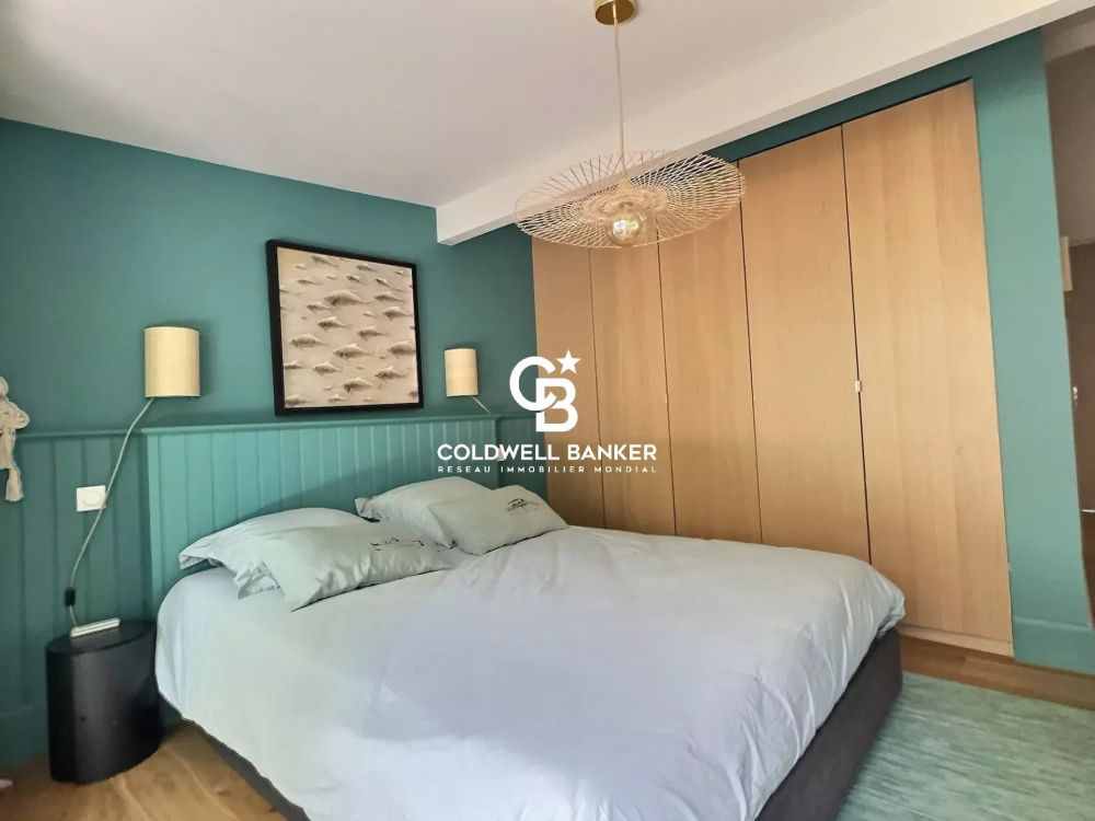 Maison à vendre au Canon Cap Ferret - rénovée avec piscine dans quartier recherché