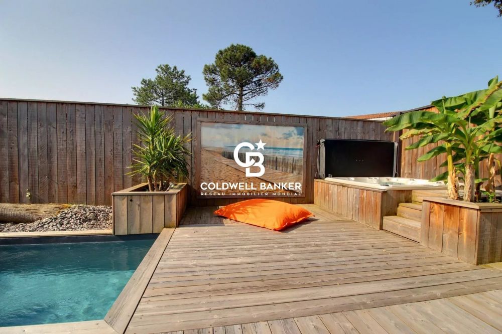 Maison à vendre à Gujan-Mestras - ossature bois, 5 chambres, prestations haut de gamme