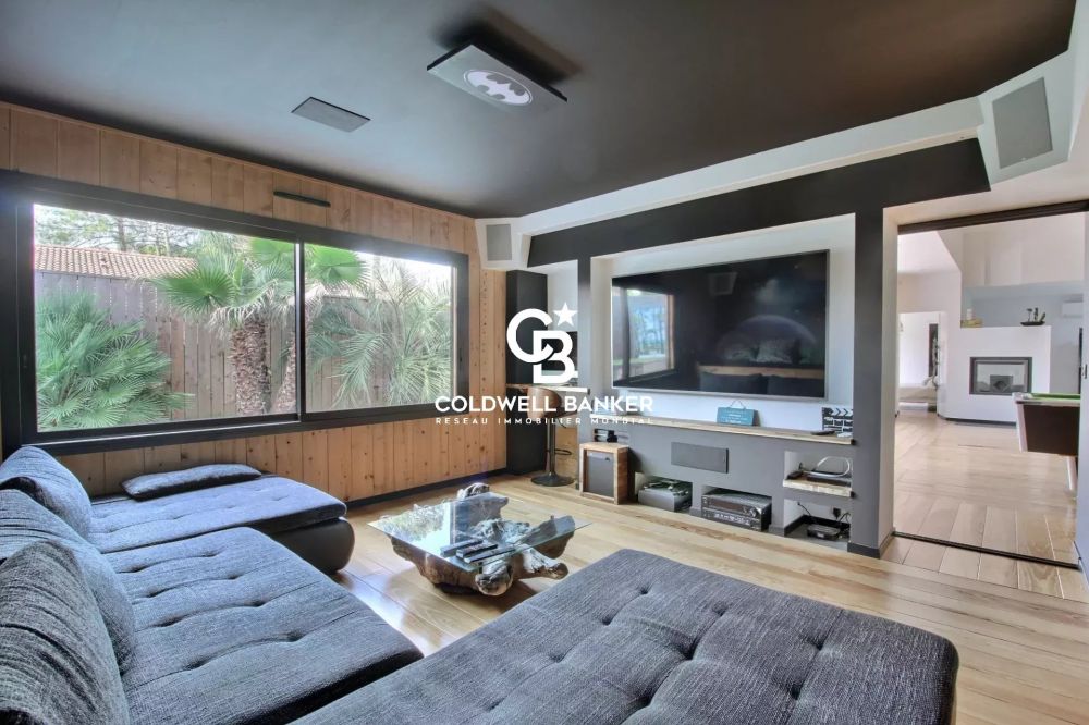 Maison à vendre à Gujan-Mestras - ossature bois, 5 chambres, prestations haut de gamme