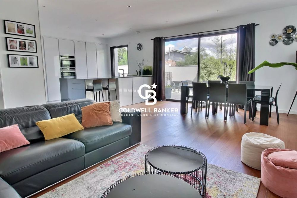 Maison à vendre à Bruges Centre - contemporaine 4 chambres avec piscine et garage