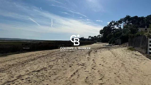 Terrain avec fort potentiel à 80 mètres du Bassin d'Arcachon - Claouey 