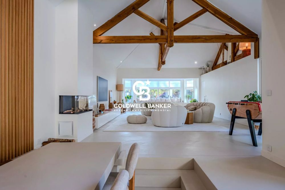 Maison à vendre à Arcachon – Maison Les Mouettes, élégance arcachonnaise proche du port