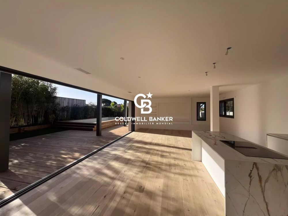 Villa neuve 5 chambres au coeur de la Teste-de-Buch