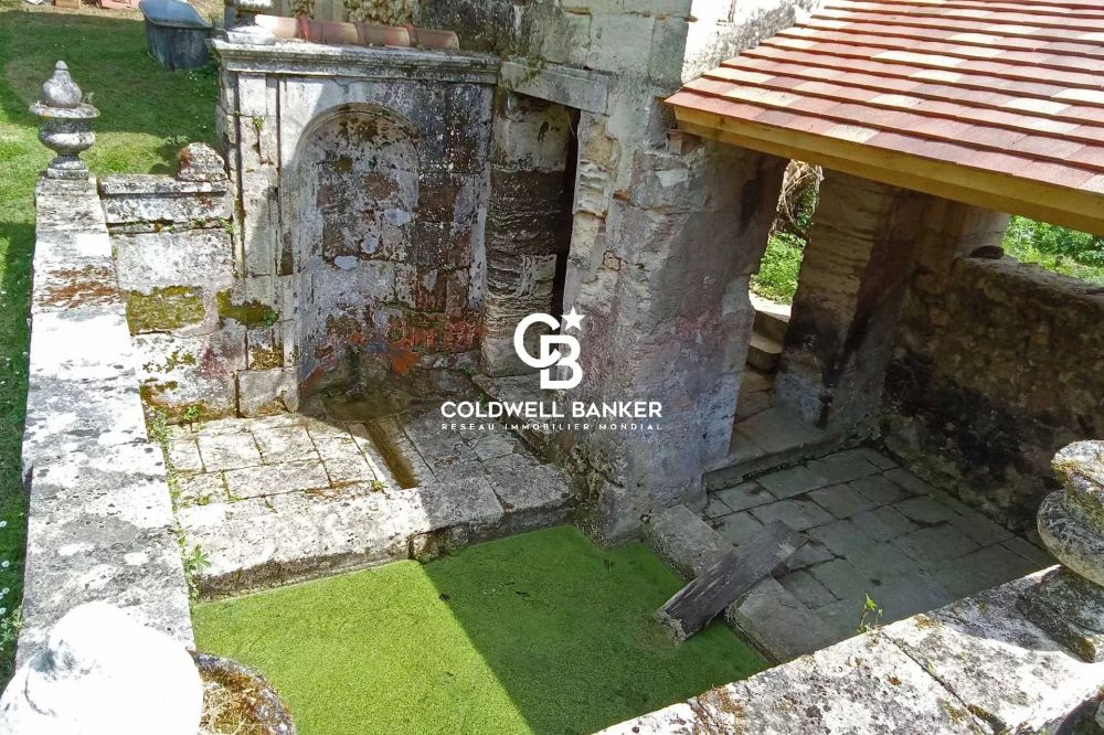 Château à restaurer – À seulement 20 minutes de Bordeaux