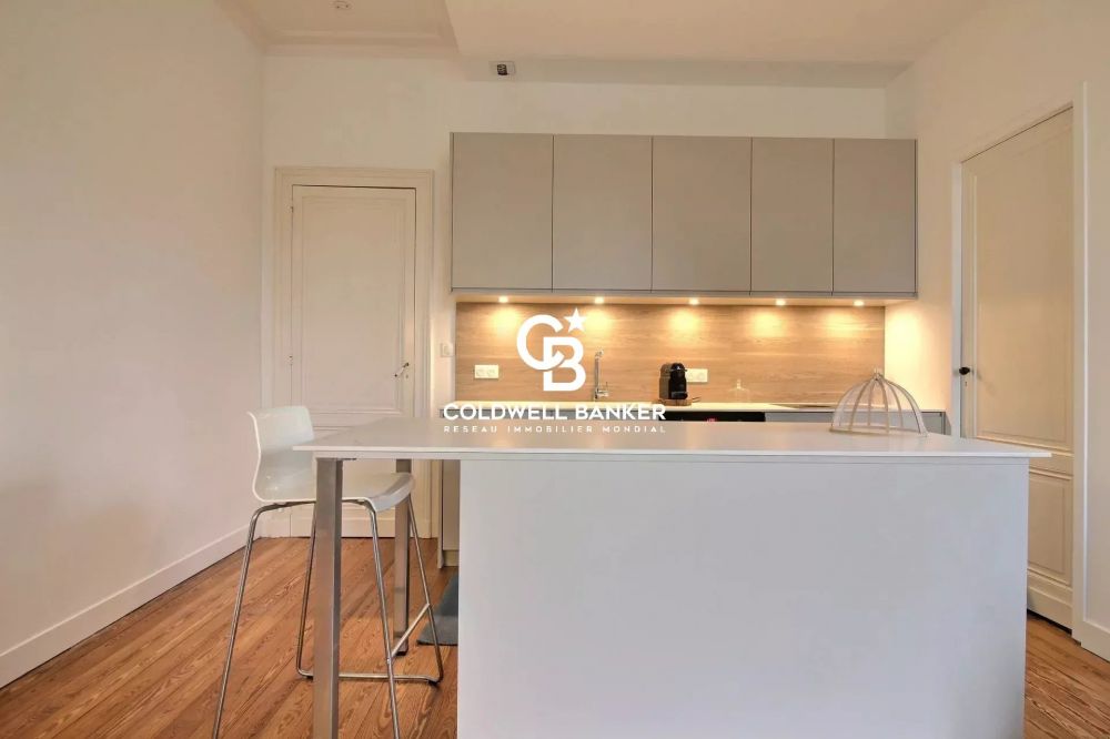 Appartement à vendre Arcachon - Ville d’Hiver, T4 lumineux, terrasse 15 m², 3 chambres, cellier, parking