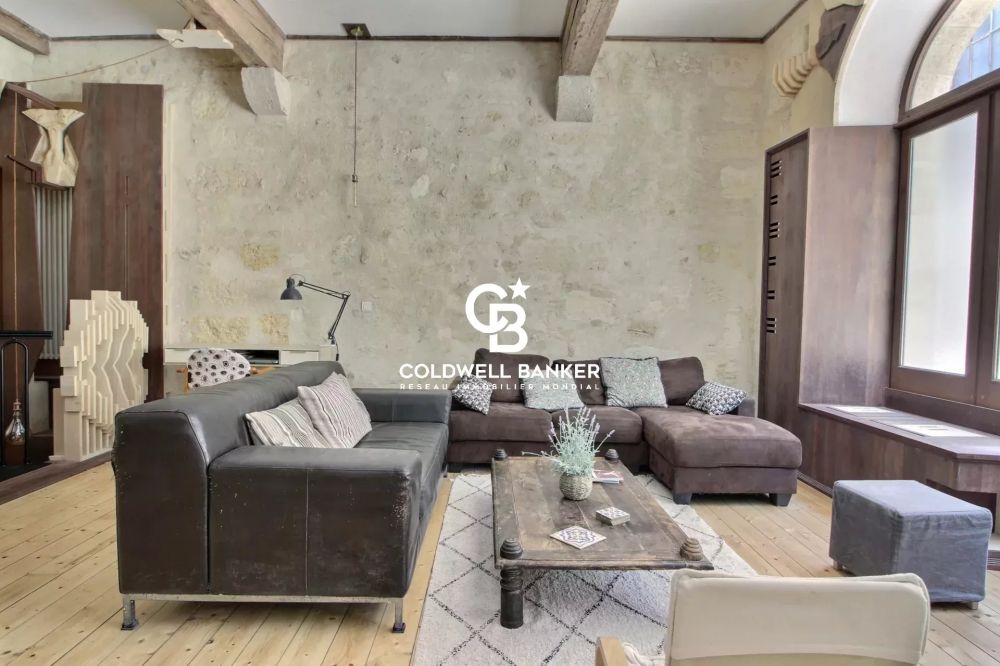 Appartement à vendre à Bordeaux – Loft Quartier Saint Pierre 