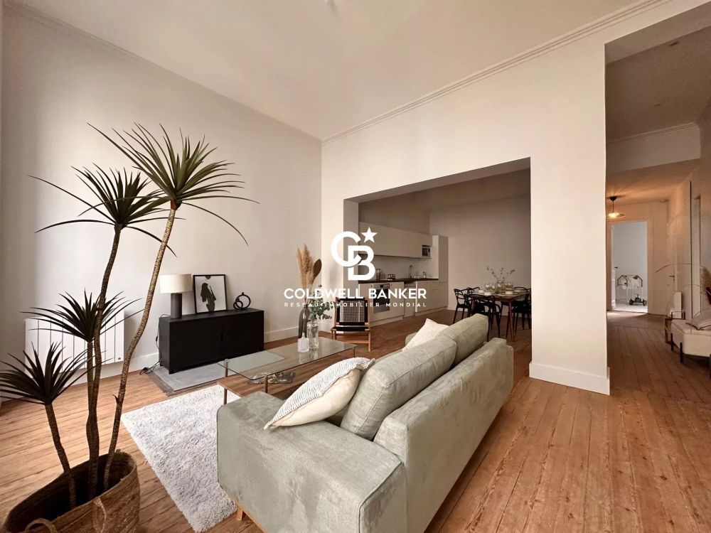 Appartement à vendre à Bordeaux - Palais Gallien, T4 traversant, balcon filant, rénovation soignée