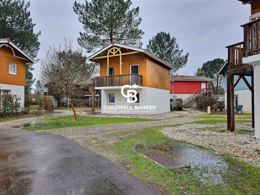 Maison à vendre à Parentis-en-Born – résidence de tourisme avec piscine, spa et balcon privatif