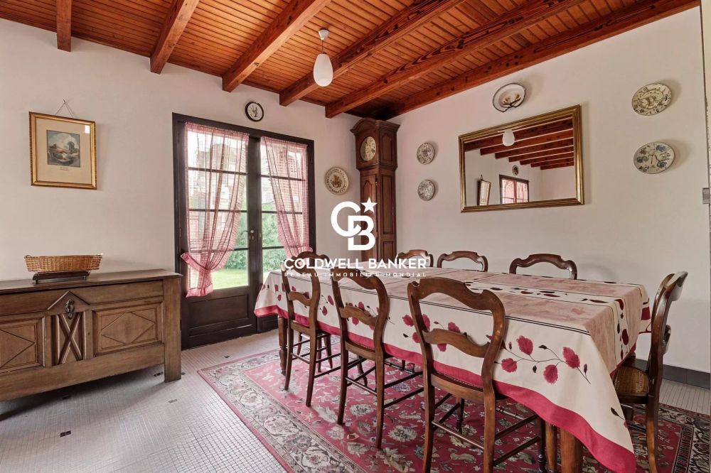 Maison à vendre à Arès – à rénover, proche plage Saint-Brice, terrain piscinable