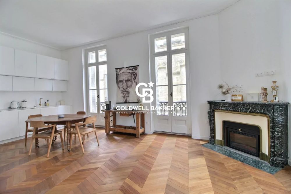 Appartement à vendre Bordeaux Hypercentre - 2 chambres, ascenseur, garage