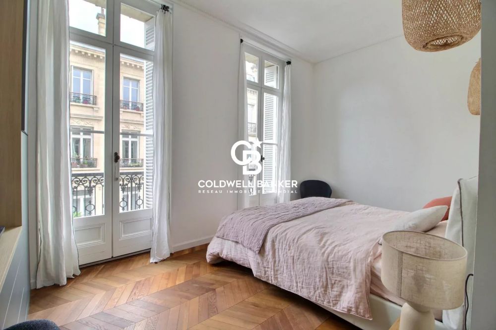 Appartement à vendre Bordeaux Hypercentre - 2 chambres, ascenseur, garage