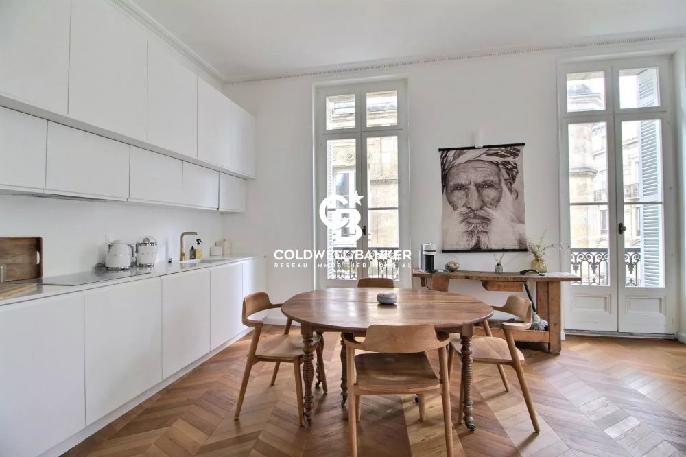 Appartement à vendre Bordeaux Hypercentre - 2 chambres, ascenseur, garage