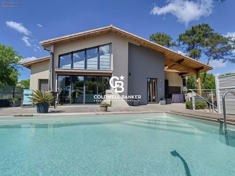 Charmante maison contemporaine à vendre Lège-Cap-Ferret : piscine et proche commodités