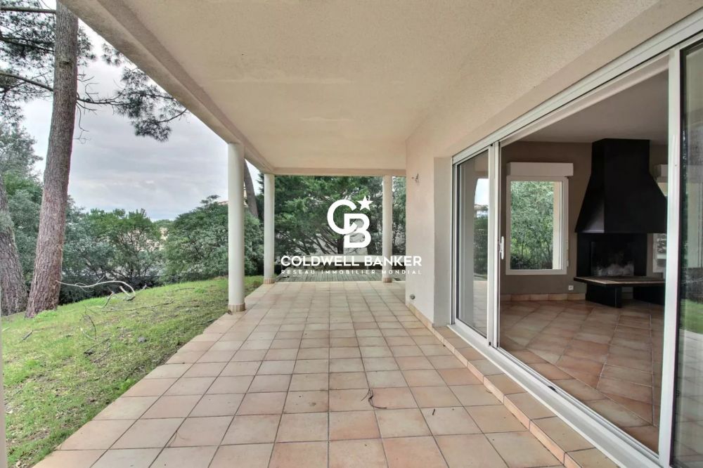 Maison à vendre à Pyla-sur-Mer - avec vue mer, beau potentiel de rénovation