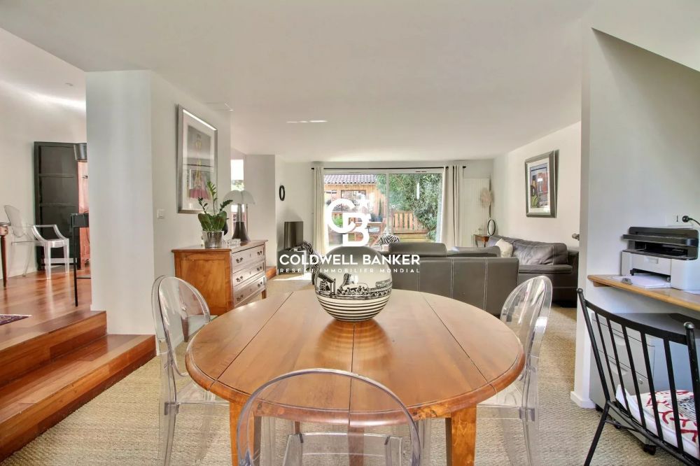 Maison à vendre aux Chartrons Bordeaux - avec jardin, piscine et dépendance