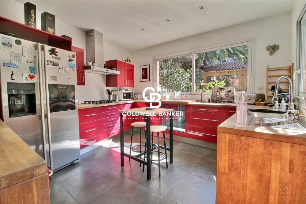 Maison à vendre aux Chartrons Bordeaux - avec jardin, piscine et dépendance