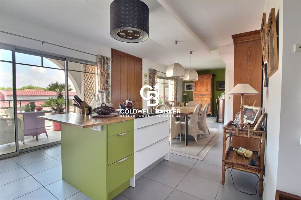 Appartement à vendre Arcachon Centre - 140 m2, 5 balcons et parking