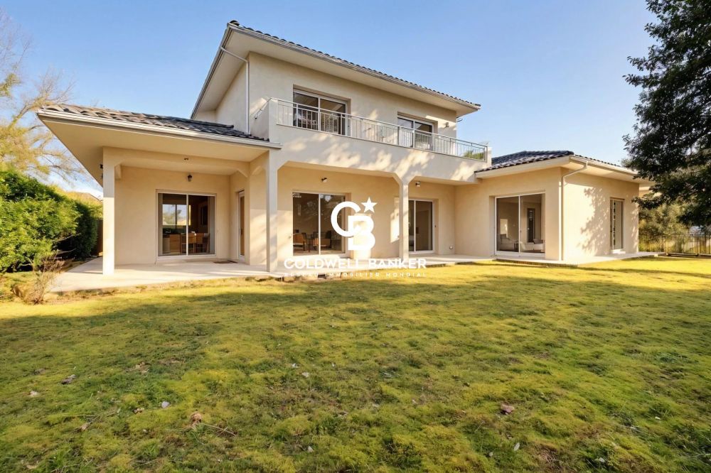 Maison à vendre à Taussat – traditionnelle de 147 m² avec jardin, double garage et accès plages à pied