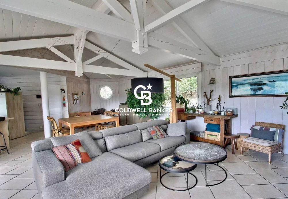 Maison en bois à vendre à La Teste-de-Buch – Piscine, nature et calme