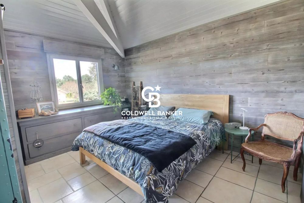 Maison en bois à vendre à La Teste-de-Buch – Piscine, nature et calme