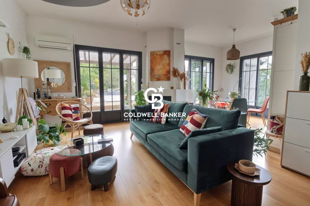 Maison à vendre à Pessac centre – Plain-pied avec jardin, piscine et potentiel d’agrandissement