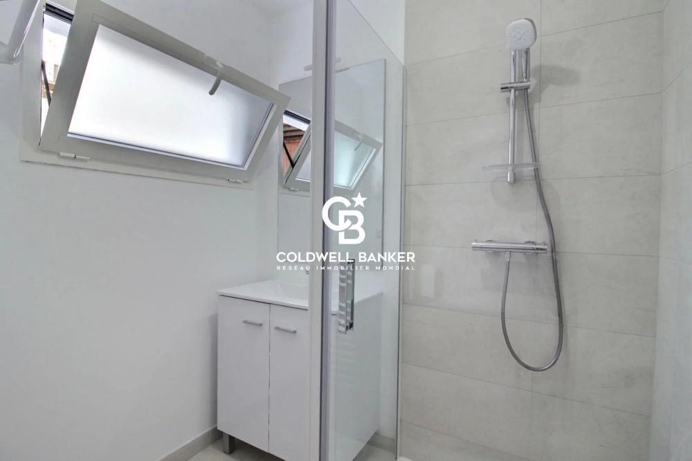 Appartement à vendre Arcachon – T2 rénové avec terrasse et cellier en plein centre-ville