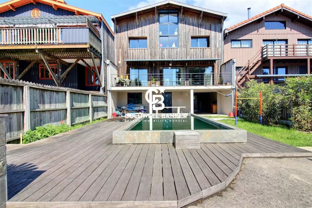 Grande maison à vendre à La Teste-de-Buch – maison d’architecte, 4 chambres, terrasse, piscine, accès direct canelot