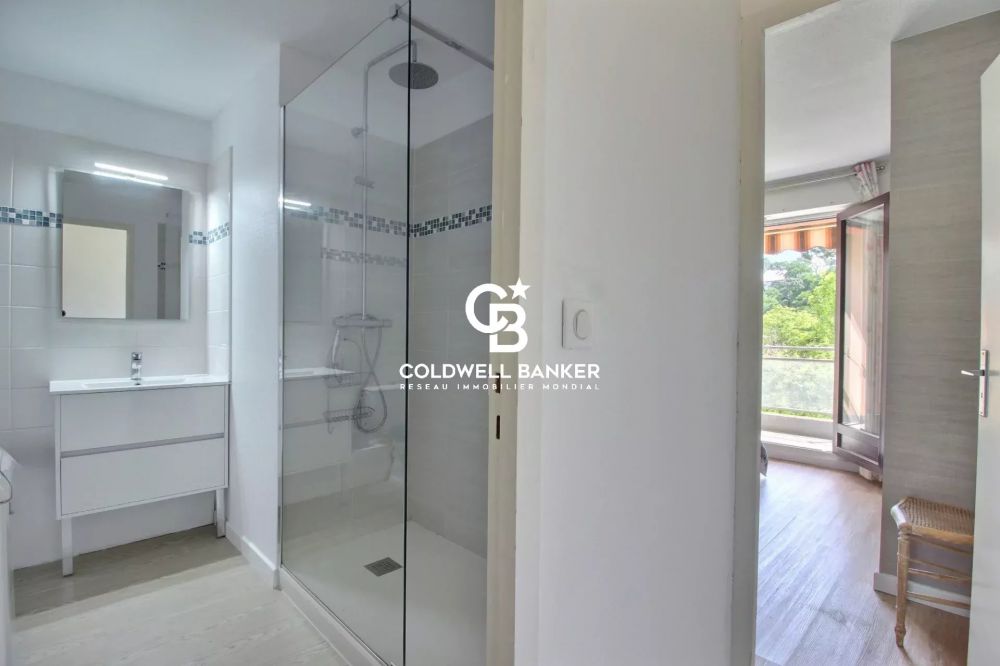 Appartement à vendre à Arcachon - 1 chambre, plage à 50 mètres, accès privé