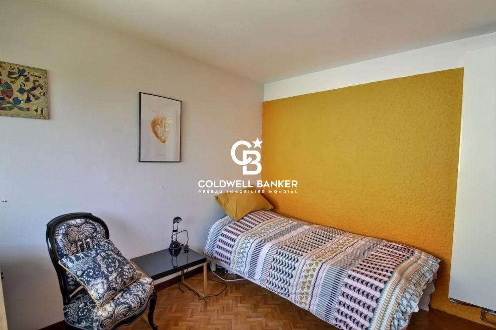 Maison à vendre à Pessac – 4 chambres, bureau indépendant, jardin et garage