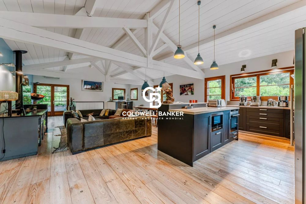 Maison à vendre à Biscarrosse - piscine, dépendance et vaste terrain