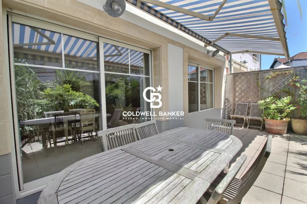 Maison à vendre à Arcachon proche gare et centre-ville - terrasse, 3 chambres et box