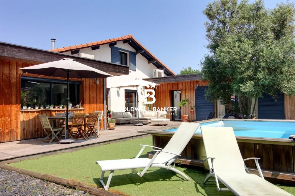 Maison à vendre Gujan-Mestras - Meyran : rénovée, spacieuse, idéalement située