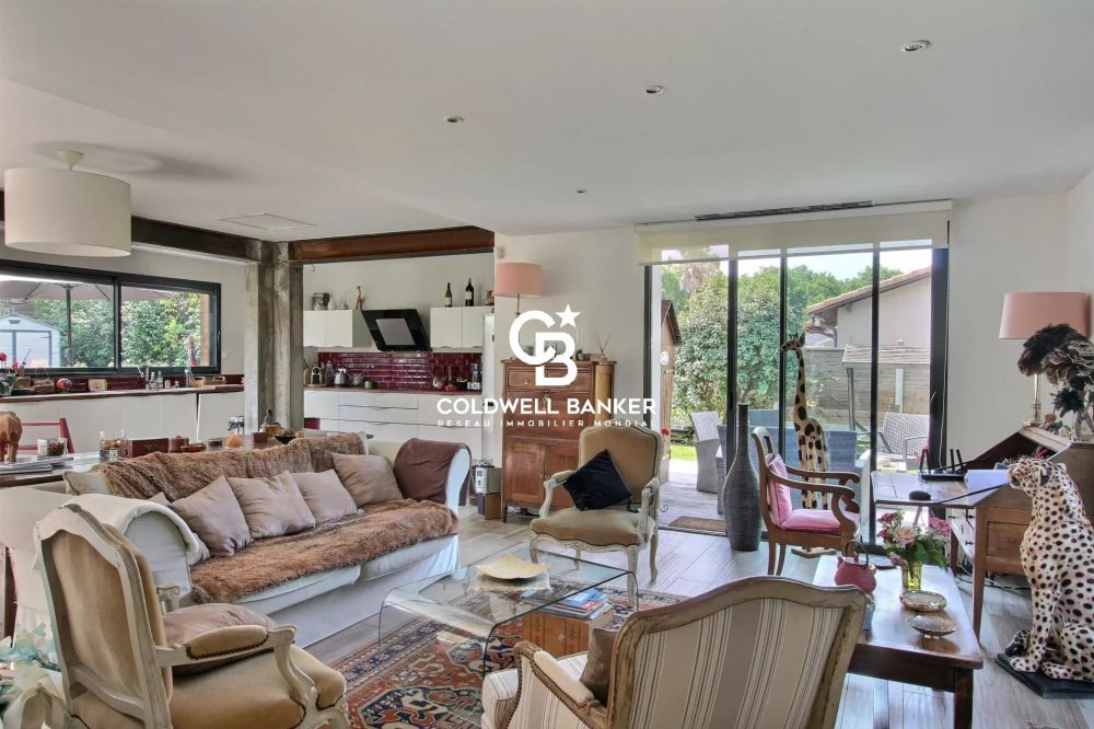 Maison à vendre Gujan-Mestras - Meyran : rénovée, spacieuse, idéalement située