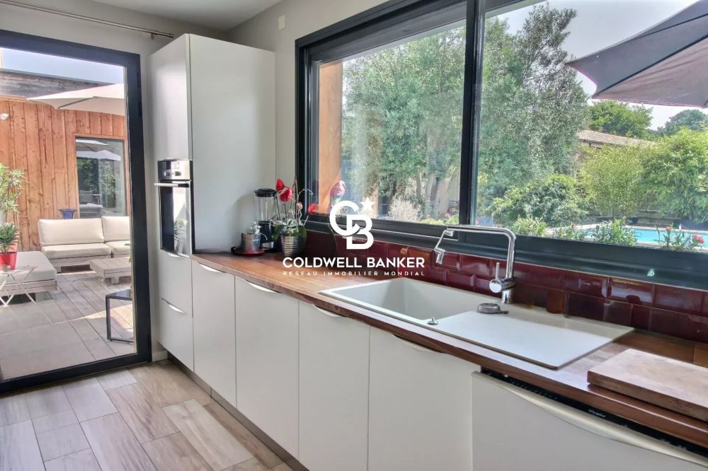 Maison à vendre Gujan-Mestras - Meyran : rénovée, spacieuse, idéalement située