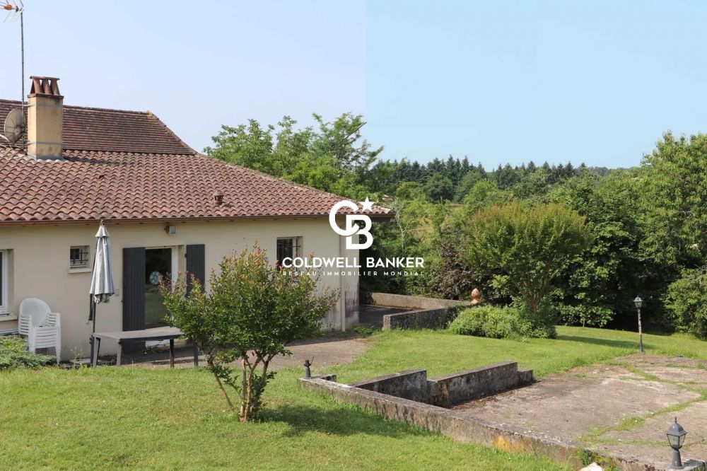 Ancienne ferme à vendre en Dordogne – Longère rénovée avec piscine et dépendances