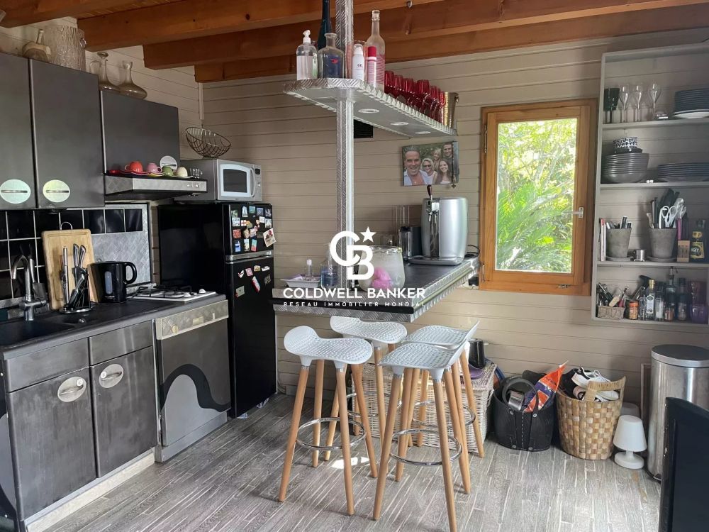 Maison à vendre La Teste-de-Buch : résidence privée, au calme