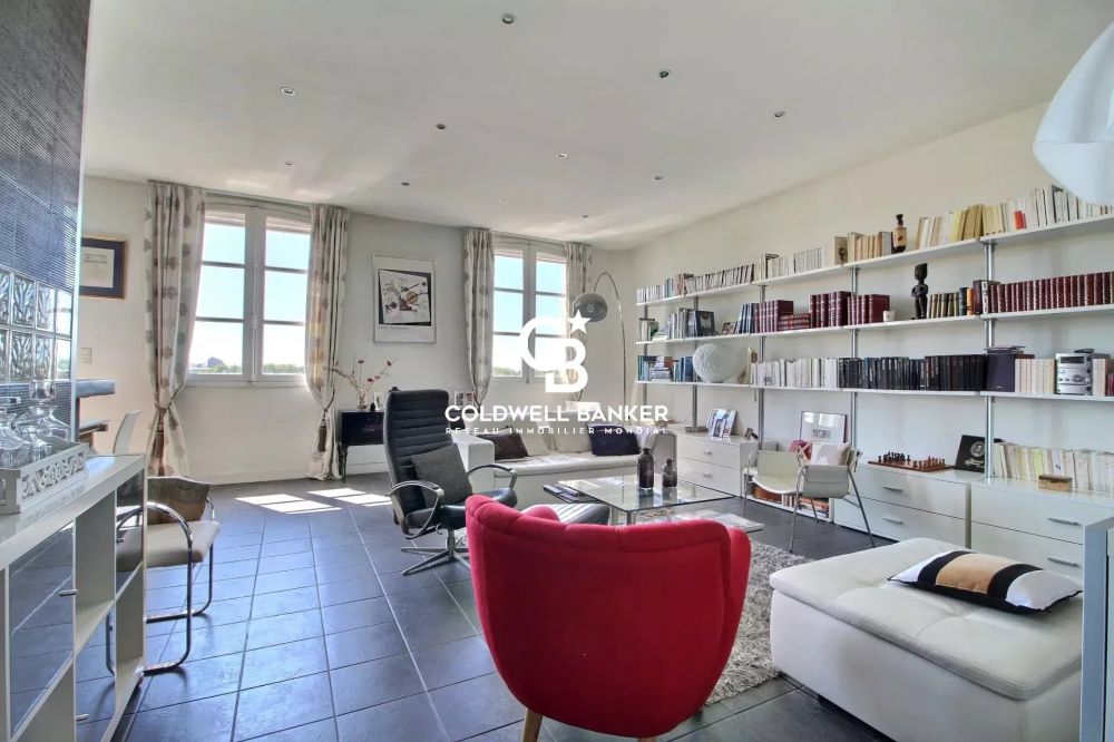 Appartement à vendre à Bordeaux Chartrons - vue Garonne, 3 chambres, 2 parkings 