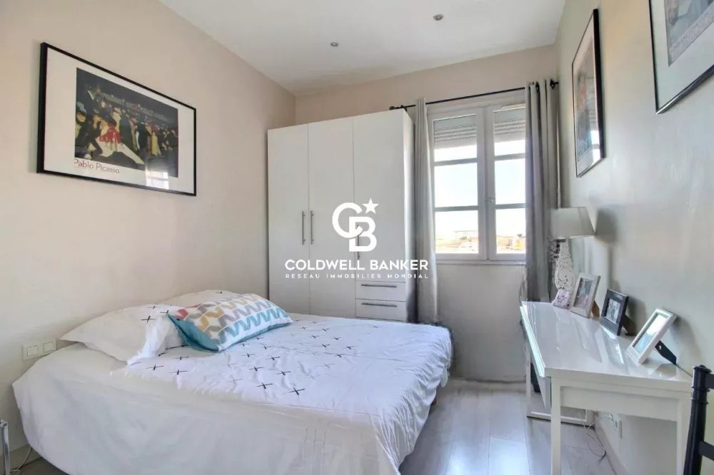 Appartement à vendre à Bordeaux Chartrons - vue Garonne, 3 chambres, 2 parkings 