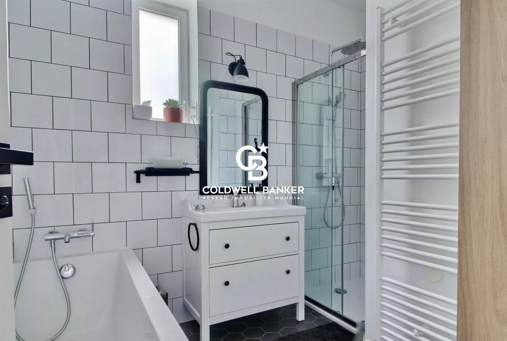 Maison à vendre à Bordeaux Caudéran – 190 m², 4 chambres, jardin et piscine