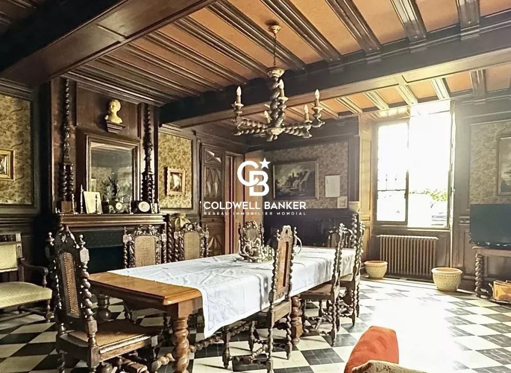 Propriété à vendre à 15 km de Bordeaux – parc, piscine et dépendances